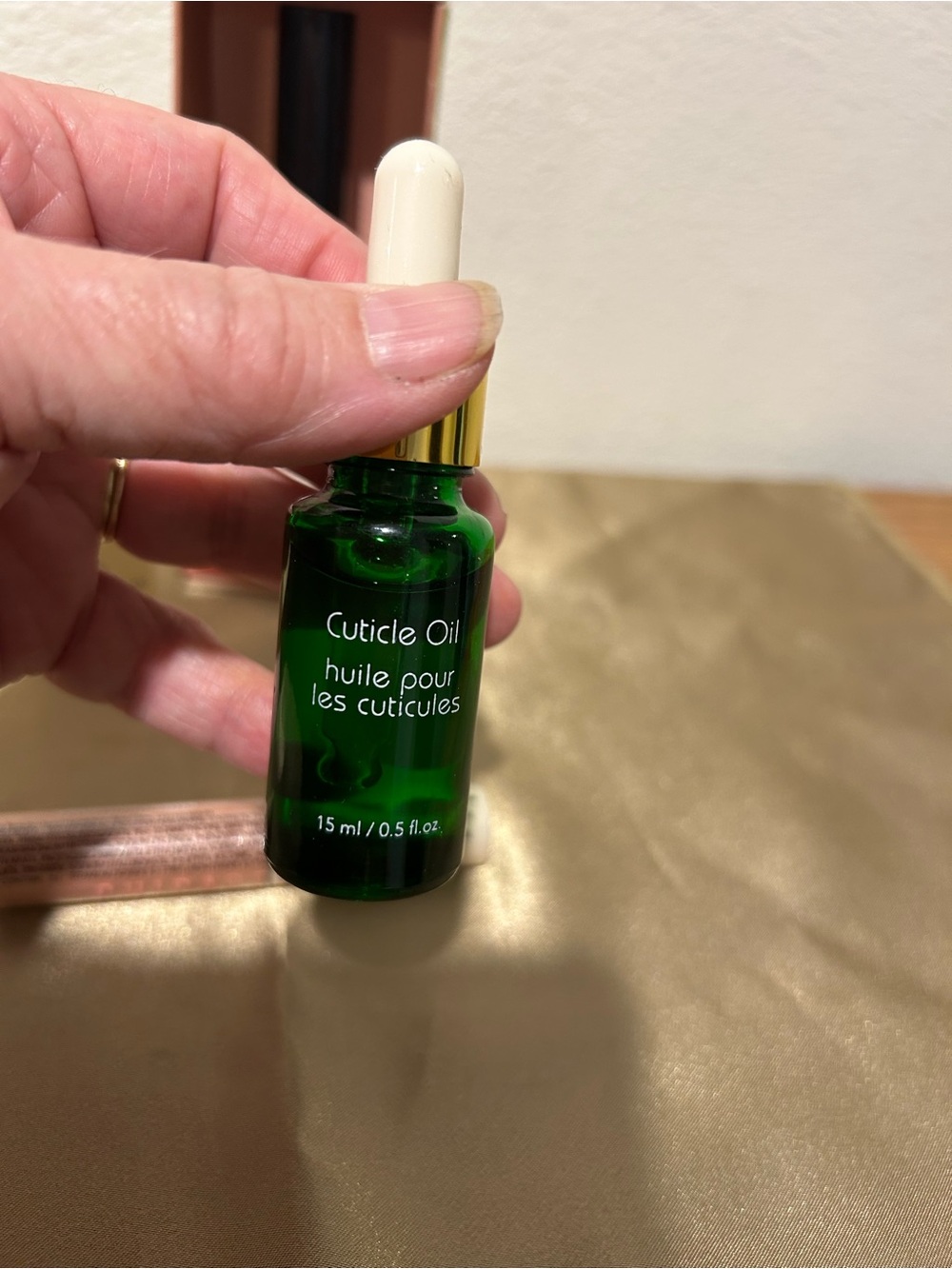 Power Couple Nail Care Duo - Cream Lip Gloss and Rose Glow Highlighter - Picture 4 of 13